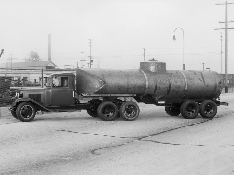  Chevrolet Model MB 6-Wheel Tractor Truck 1931 года  (фото 4 из 4)